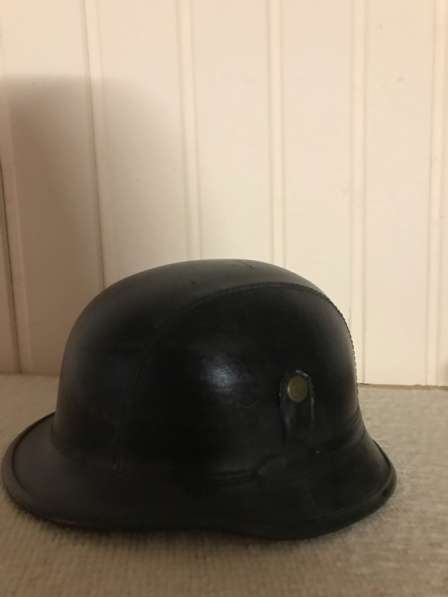 Стильный шлем в стиле милитари