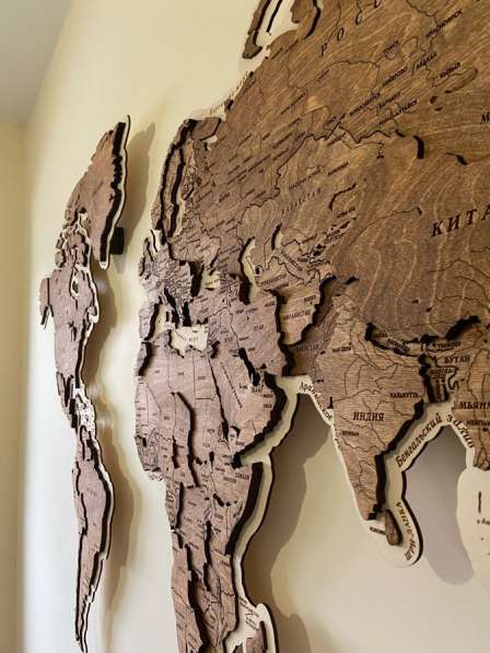 Карта мира из дерева на стену в Москве фото 6