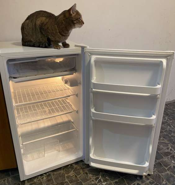 Продажа холодильник Media в Москве