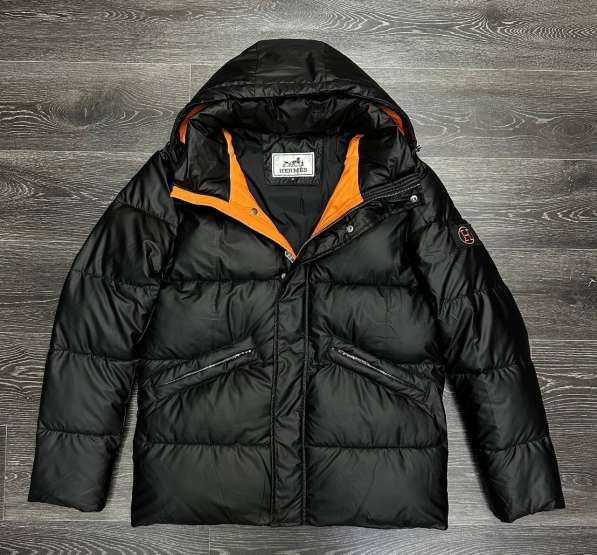 Зимние куртки hermes премиум размеры только 48-50 в Казани
