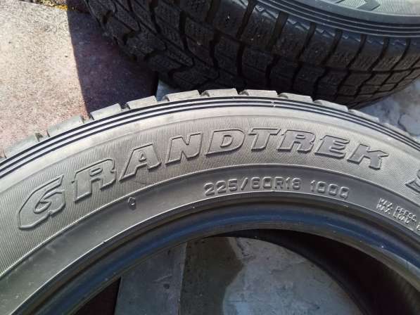 Продаются шины б/у Dunlop Grandtrek SJ6 225/60/18 в Ханты-Мансийске