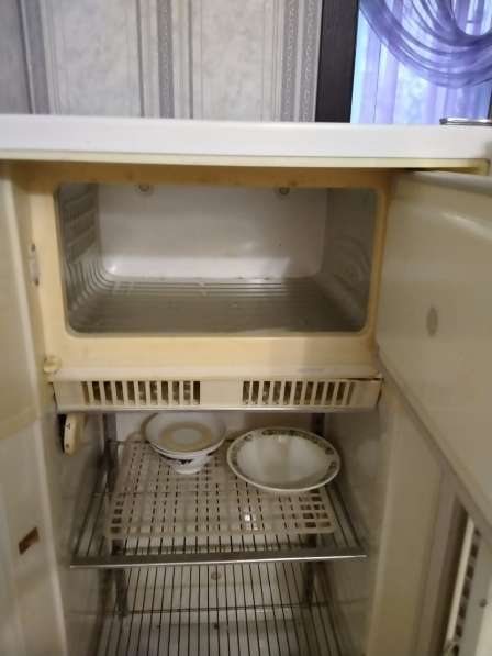 Холодильник ЗИЛ в рабочем состоянии