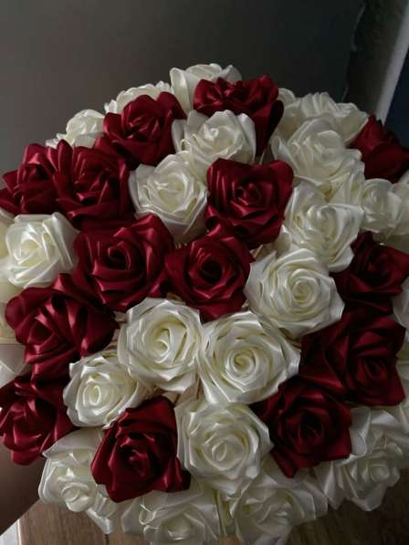 Букеты из атласных лент в Москве фото 6