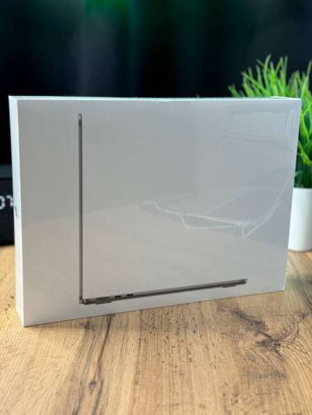 Macbook Air m2 16/256gb