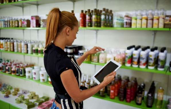 Работник торгового зала