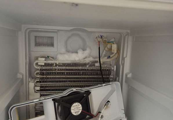 Ремонт холодильников с выездом на дом в Санкт-Петербурге фото 3