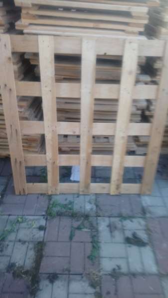 Дсп, Поддоны деревянные