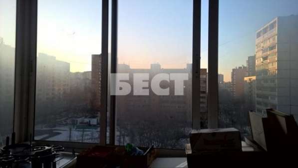 Продам четырехкомнатную квартиру в Москве. Жилая площадь 64 кв.м. Дом панельный. Есть балкон. в Москве фото 9