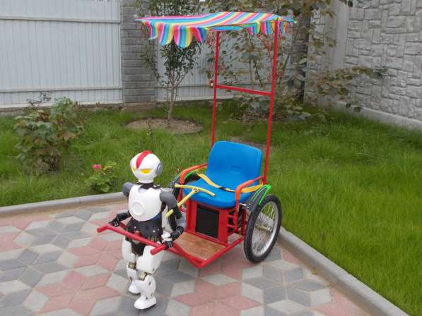 Идея для бизнеса - аттракцион, электромобиль Робот Рикша в Москве фото 6