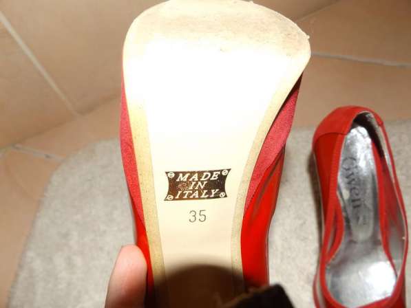 Красные туфли босоножки vera pelle италия 35 размер в фото 3