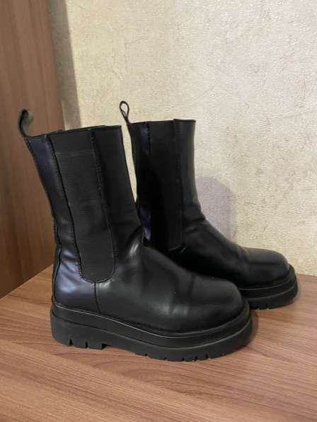 Ботинки чёрные женские размер 36 зима в Рыбинске