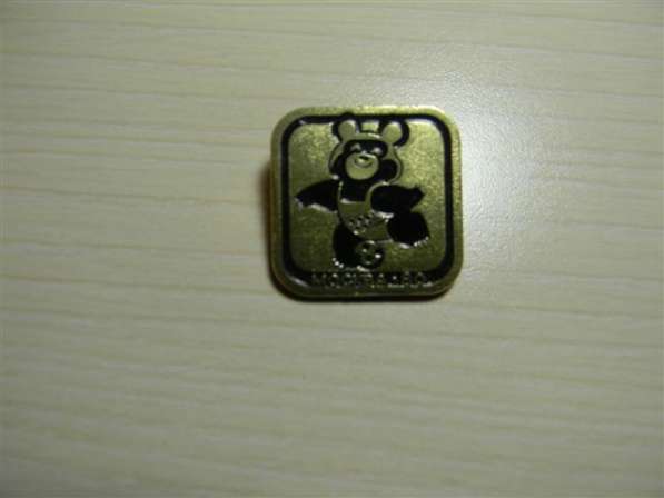 Значок. Олимпиада.Футбол.Ленинград, турнир, стадион.3 разных в фото 18