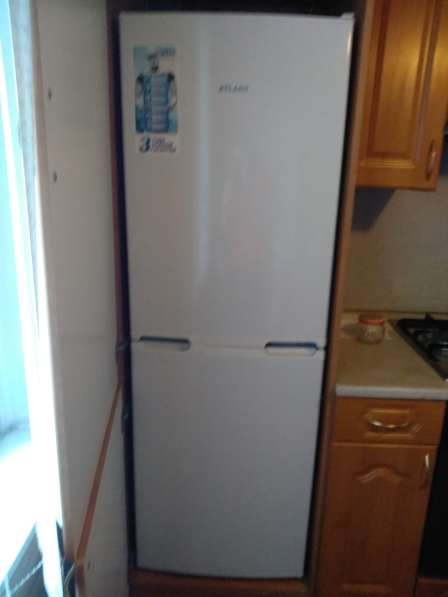 Продам холодильник Атлант в Москве