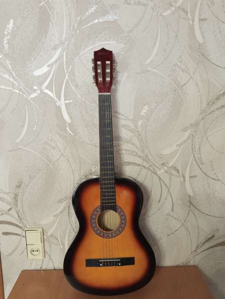 Пролаю гитару в Дивногорске