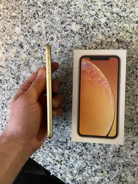 Телефон айфон xr в 