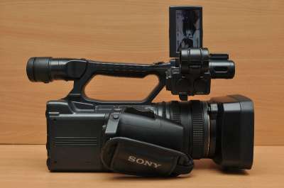 видеокамеру Sony Sony HDR-AX2000E в Челябинске фото 5