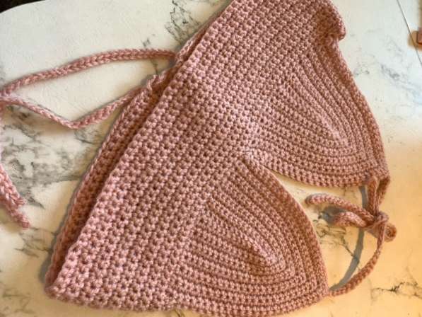 Вязанный кроп-топ