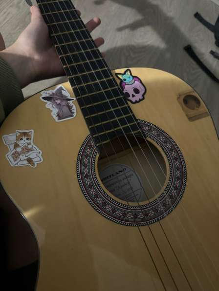 Продам гитару в Дивногорске