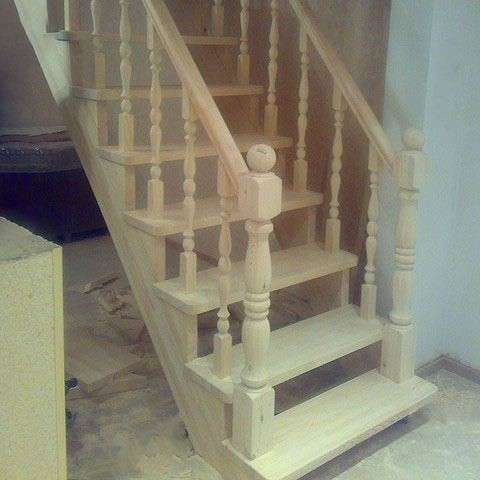 Изготовление лестницы из массива дерева