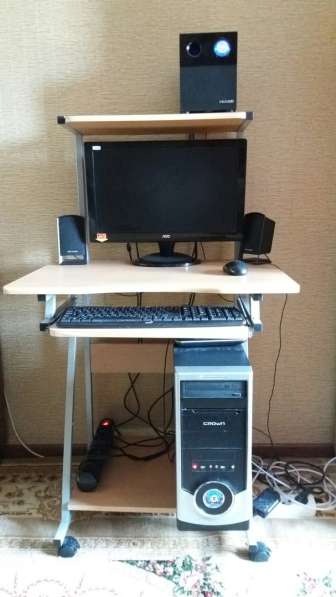 Продам б/у компьютер и комп. стол в отличном состоянии: