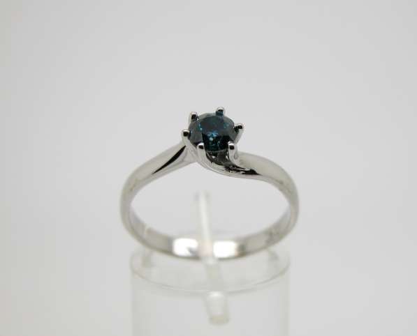 Золотое кольцо с синим бриллиантом 0.52 карата. в Москве фото 8
