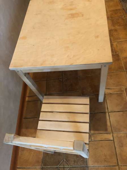 Мебель детская: стол, стул, доска-мольберт ИКЕЯ