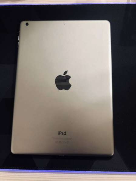 Apple iPad Air 1 - 16GB, Wi-Fi, Refurbished в фото 3