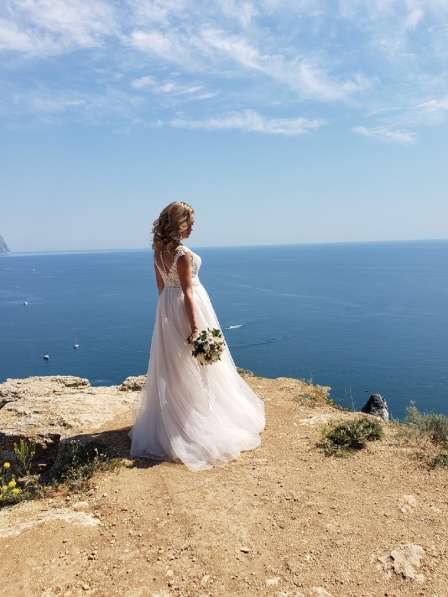 Свадебное платье и зонт в Феодосии фото 4