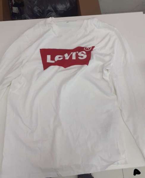 Лонгслив мужской Levi's в Москве