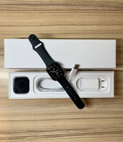 Apple Watch Series 5 44mm в Пензе фото 9