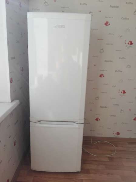 Холодильник Веко двухкамерный (Россия) в хорошем состоянии