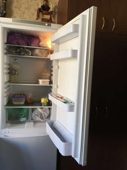 Холодильник 2-х камерный Indesit SB 185.027 в Санкт-Петербурге фото 3