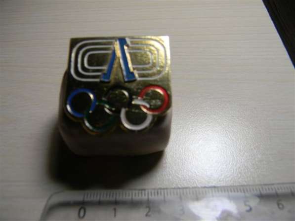 Значок. Олимпиада.Футбол.Ленинград, турнир, стадион.3 разных в фото 8