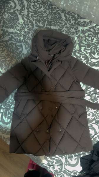 Женская зимняя куртка в Санкт-Петербурге