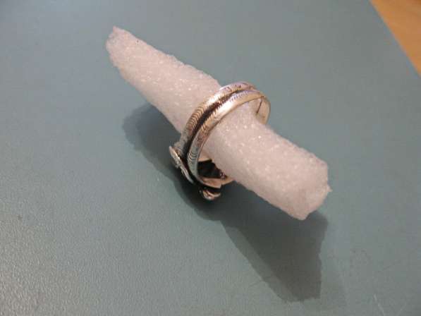 Кольцо со сплетенными змеями (серебро 925 пробы) в фото 3
