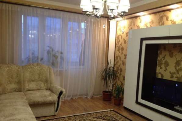 Продам двухкомнатную квартиру в Краснодар.Жилая площадь 75 кв.м.Этаж 4.Дом кирпичный.