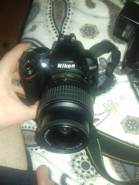 Продам Nikon D3000