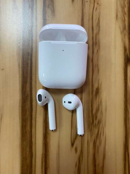 Наушники AirPods 2 в Москве