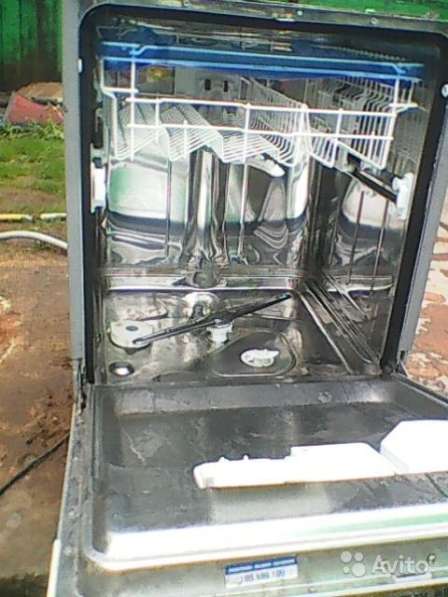 Посудомоечная машина с небольшим дефектом в Раменское