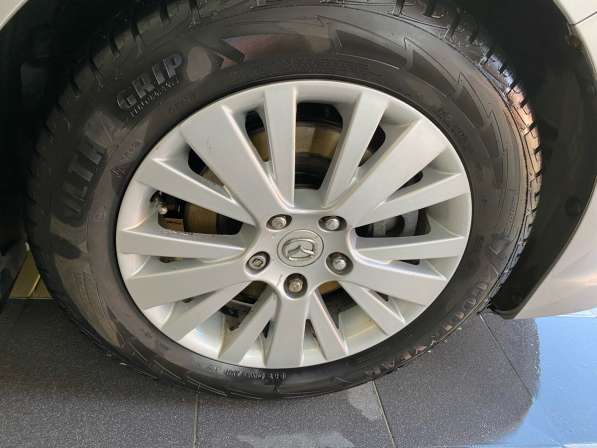 Литые диски Mazda R16 и зимняя резина Goodyear