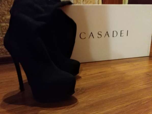 Замшевые ботфорты Casadei