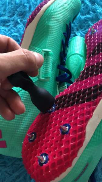 Спортивная обувь в фото 3