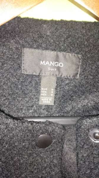 пальто MANGO в Москве