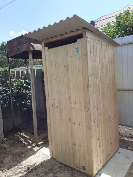 Изготовление деревянных туалетов, установка. в Армавире в Армавире