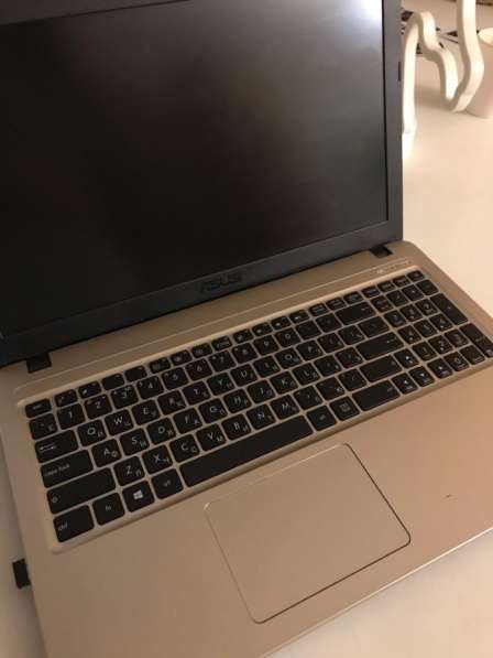 Отличный ноутбук Asus D540N