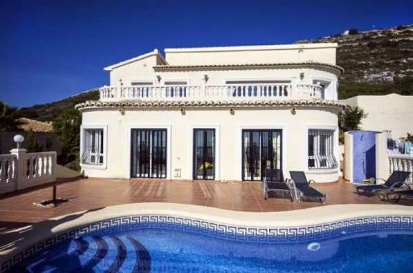 Великолепный дом на побережье в Испании, Кумбре дель Соль в фото 16