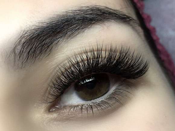 Наращивание ресниц