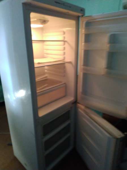 Холодильник бу "L G " в отличном состоянии(сухой заморозки) в Керчи