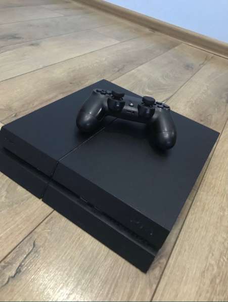 Продам PS4