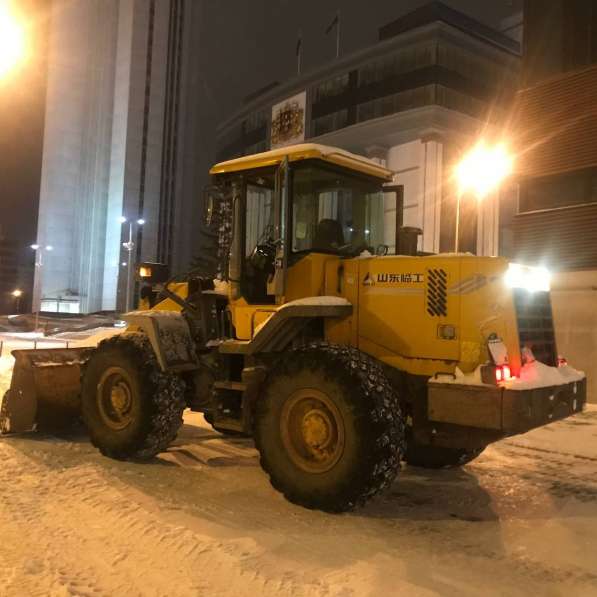 Уборка и вывоз снега. Услуги спецтехники в Екатеринбурге фото 6